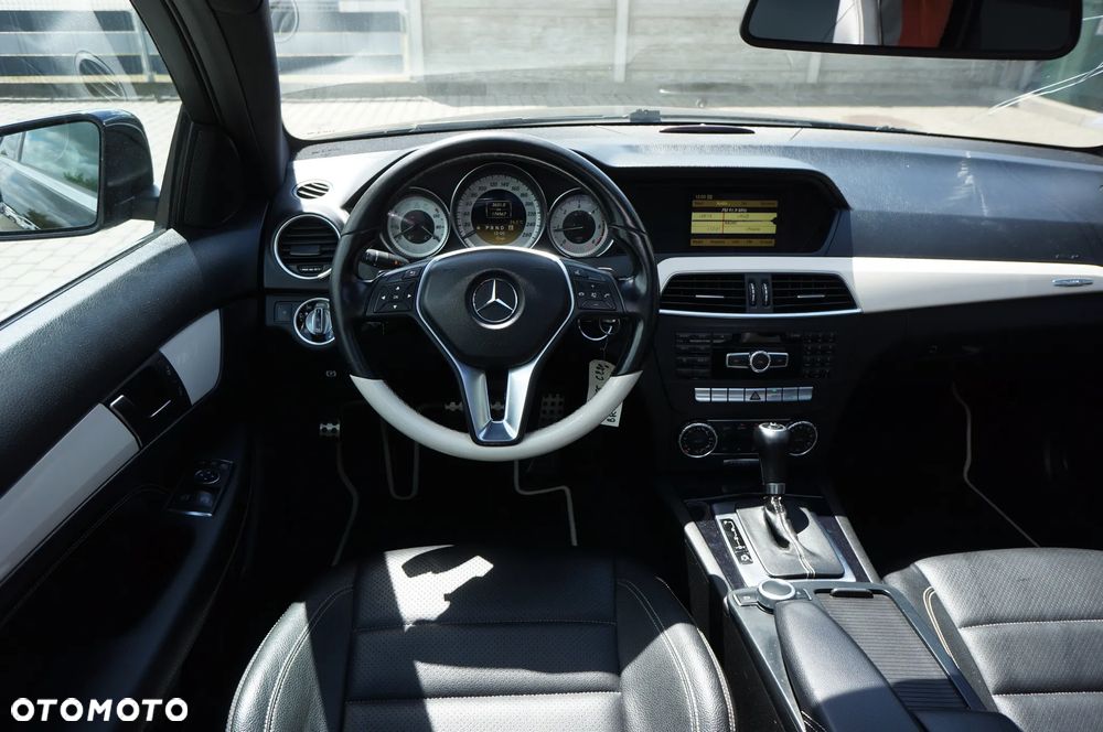 Mercedes-Benz Klasa C 220 CDI DPF BlueEFFICIENCY 7G-TRONIC Edition 1 - 26