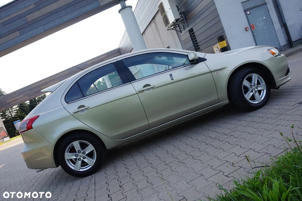 Mitsubishi Lancer - 4