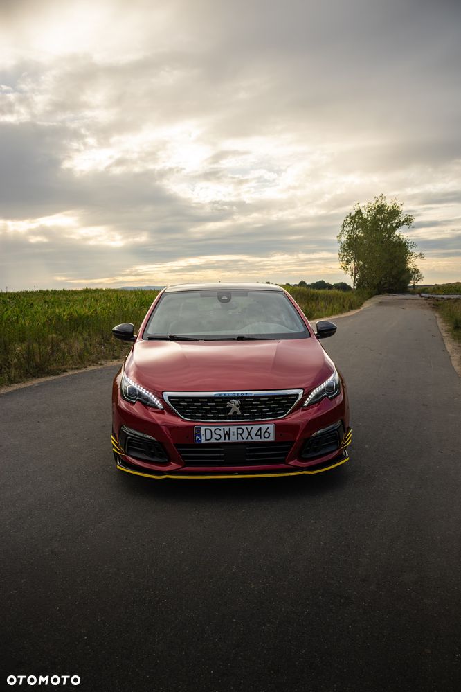 Peugeot 308 1.6 e-THP GTi by Sport S&S - 3
