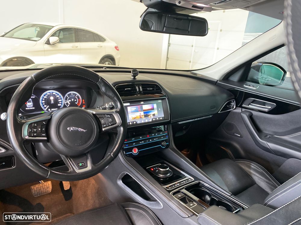 Jaguar F-Pace 2.0 i4D R-Sport AWD Aut. - 10