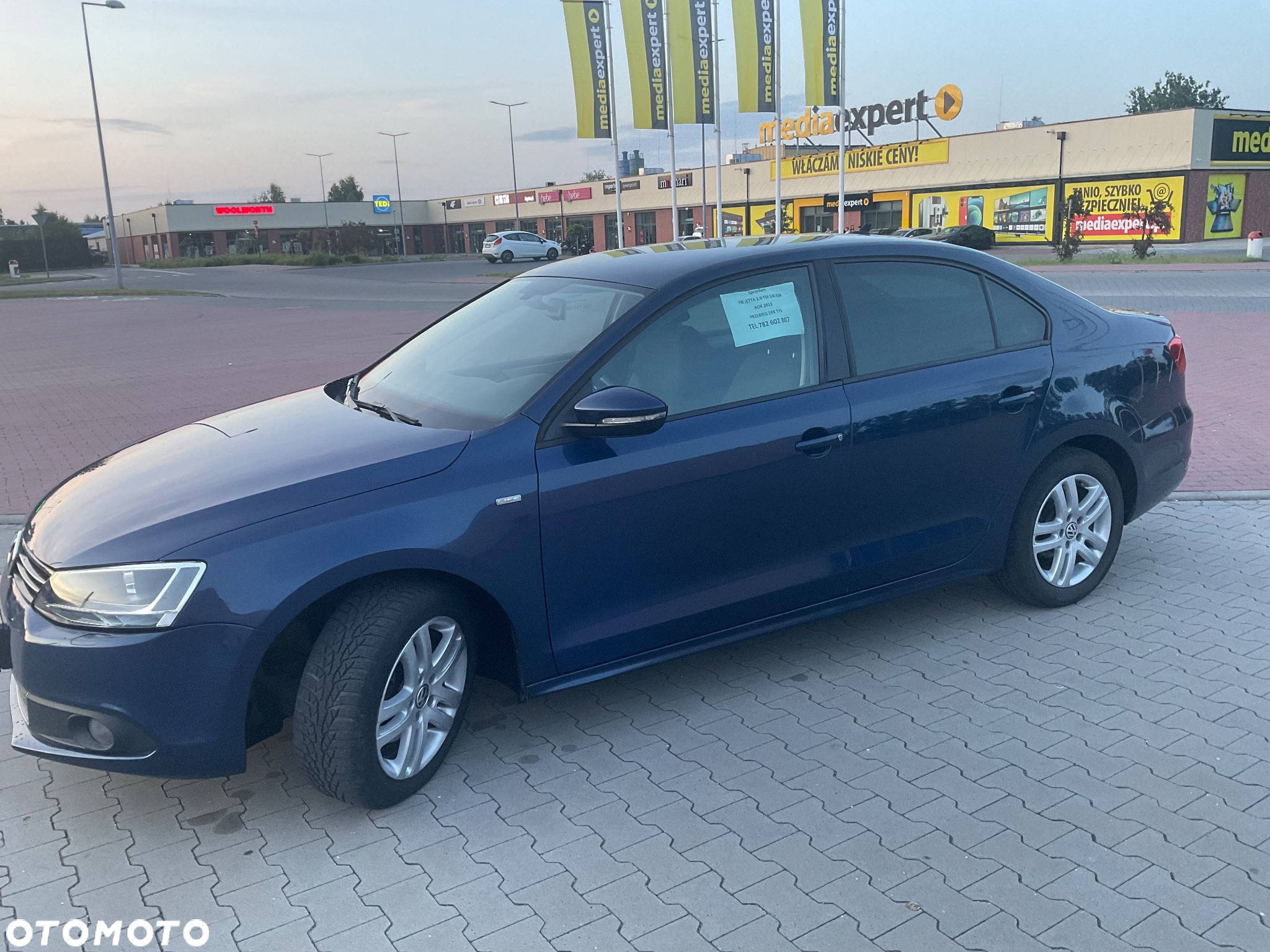 Volkswagen Jetta 2.0 TDI Life - 8