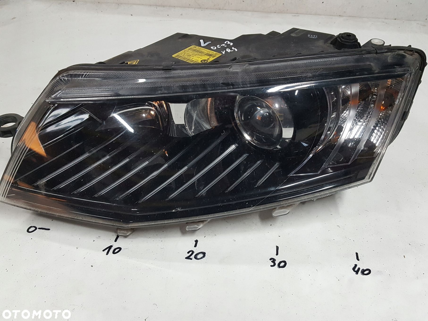 OCTAVIA 3 III VRS RS LAMPA BI-XENON LEWA PRZÓD - 1