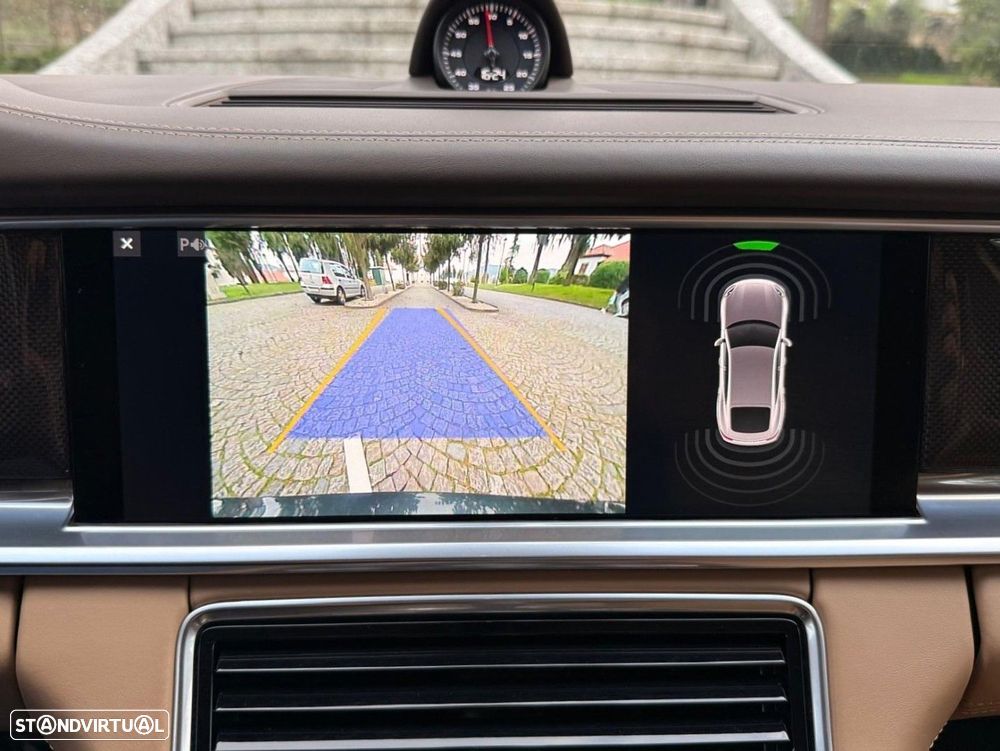 Porsche Panamera 4 S - 42