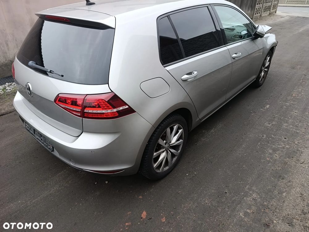 Volkswagen Golf - 3