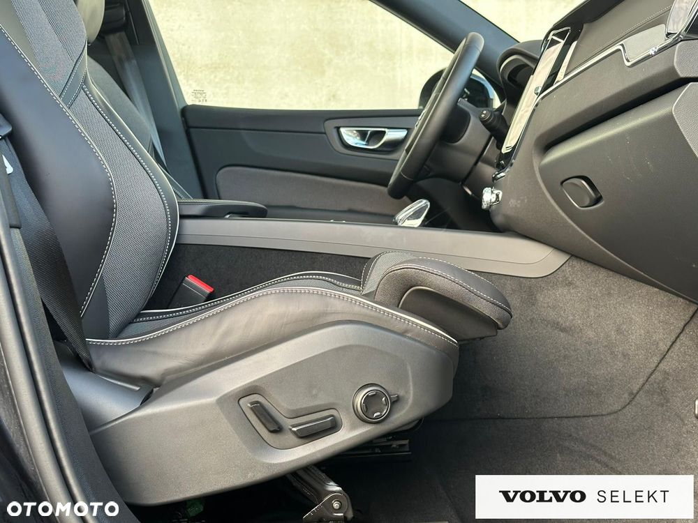 Volvo XC 60 - 38
