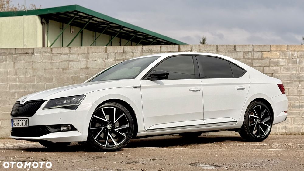 Skoda Superb 2.0 TDI DSG Sportline - 6
