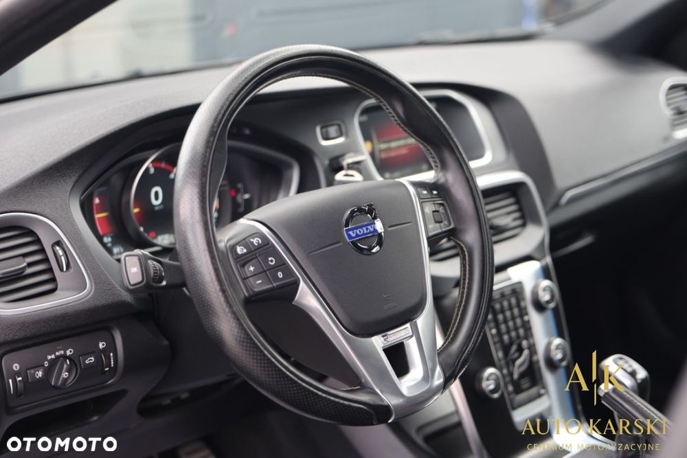 Volvo V40 - 20