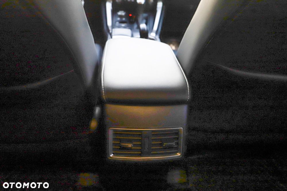 Lexus NX 300h - 17
