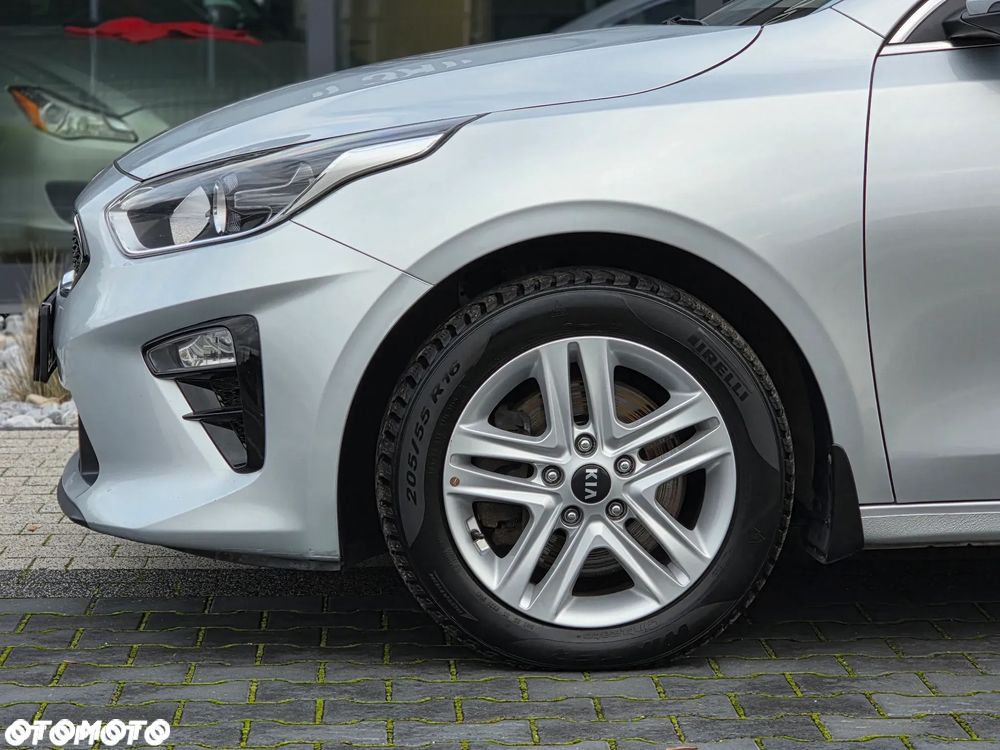 Kia Ceed 1.6 CRDi SCR L Business Line Plus DCT - 13