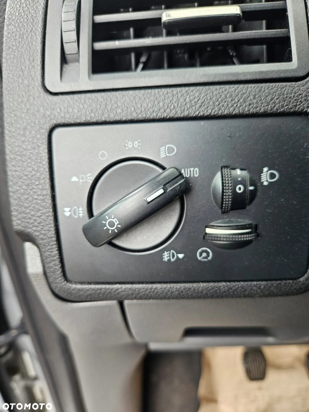 Ford Kuga 2.0 TDCi 4WD Titanium - 24