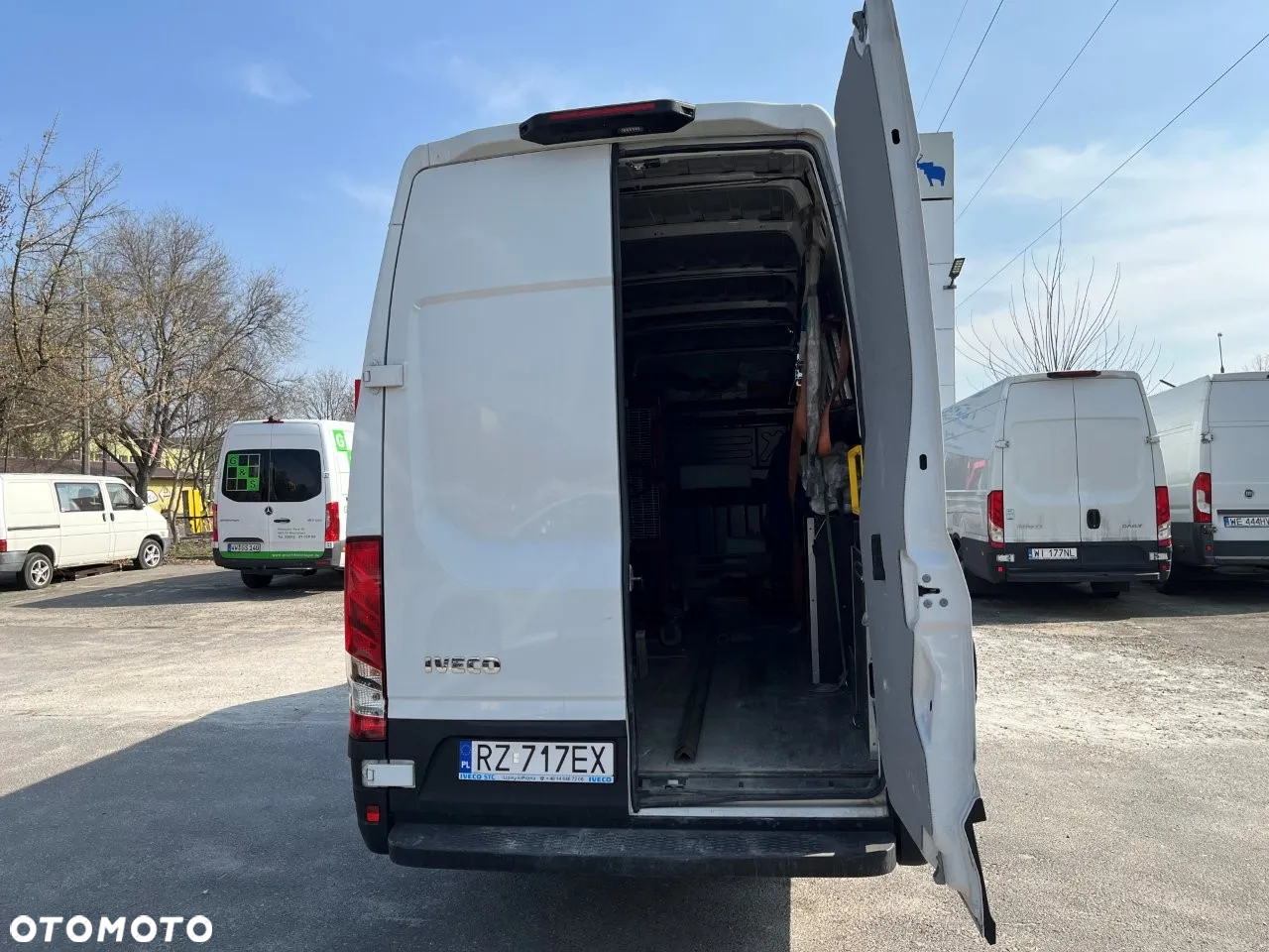 Iveco DAILY 35S18 HA8 V H3 - 22
