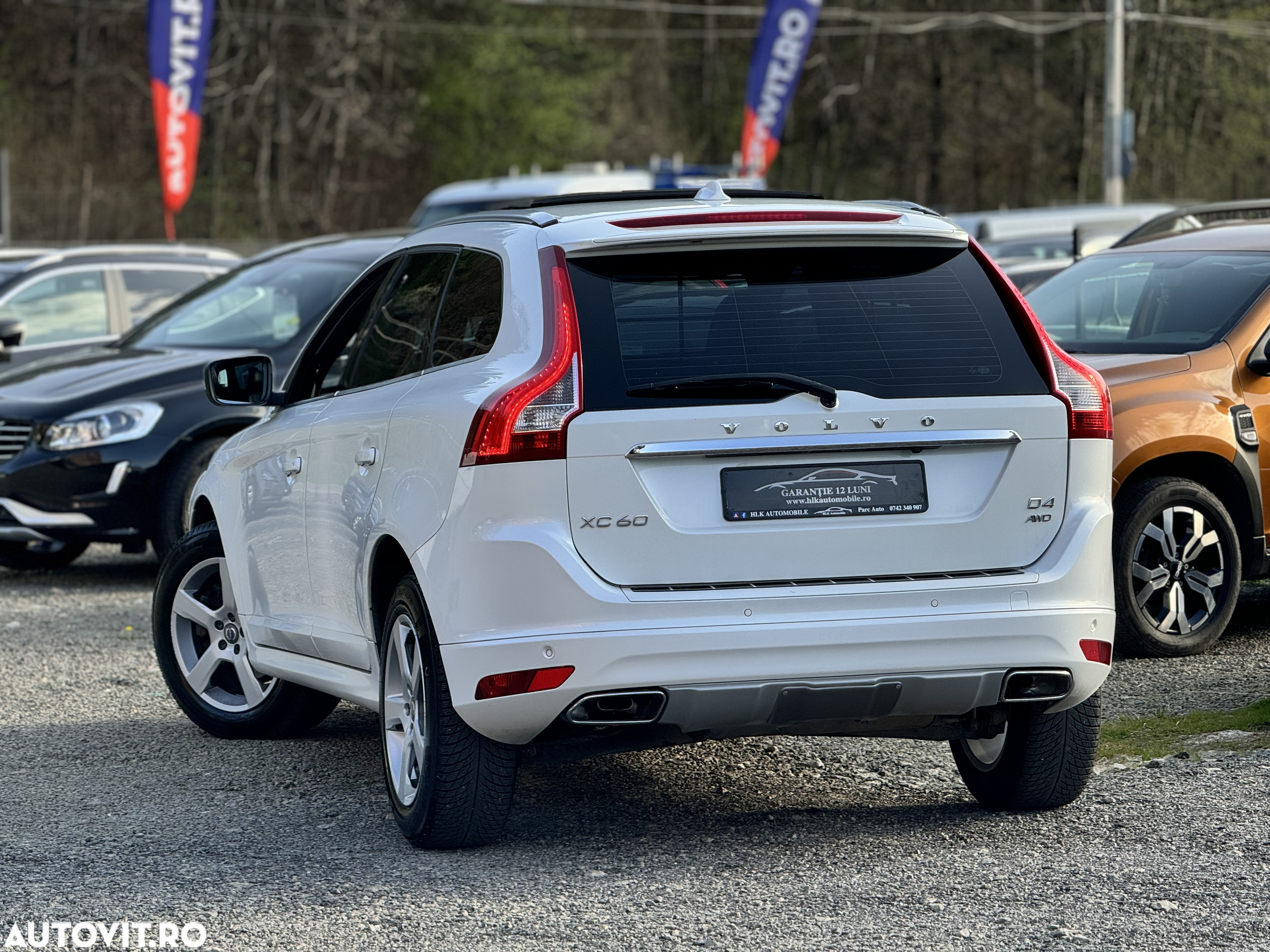 Volvo XC 60 D4 AWD Geartronic Summum - 4