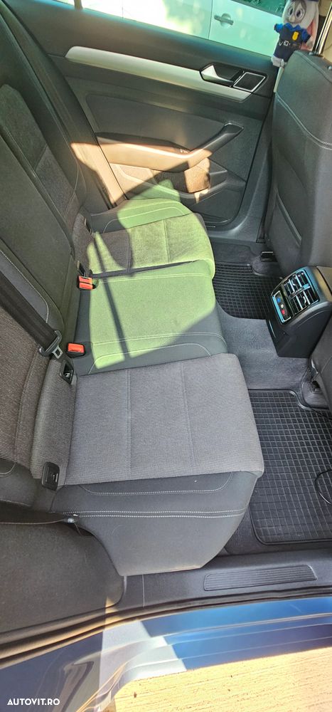 Volkswagen Passat 2.0 TDI DSG R Executive - 10