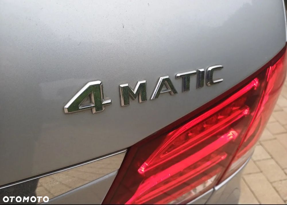 Mercedes-Benz Klasa E 300 T 4Matic 7G-TRONIC Avantgarde - 12