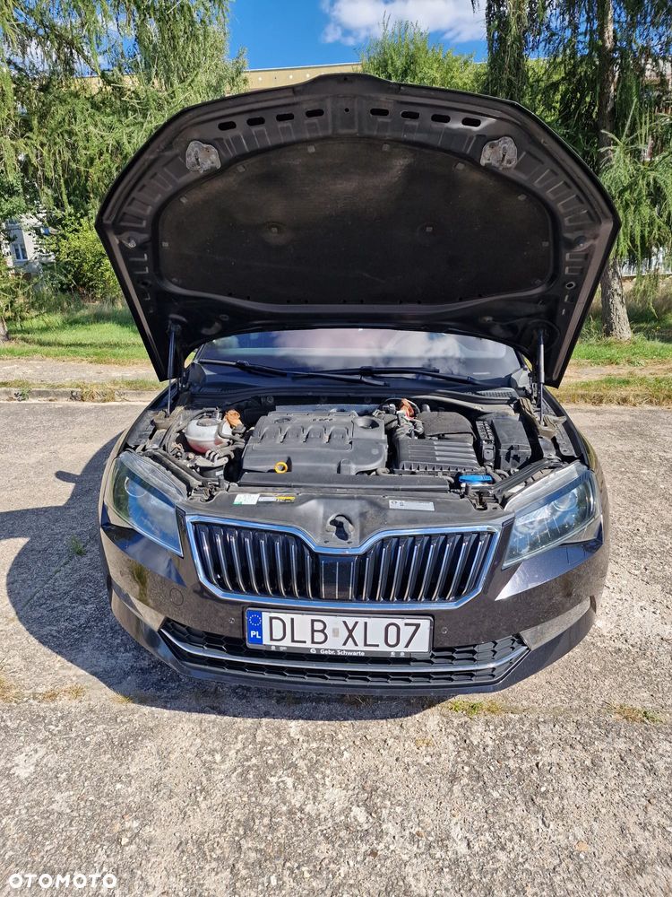 Skoda Superb 2.0 TDI DSG Ambition - 15