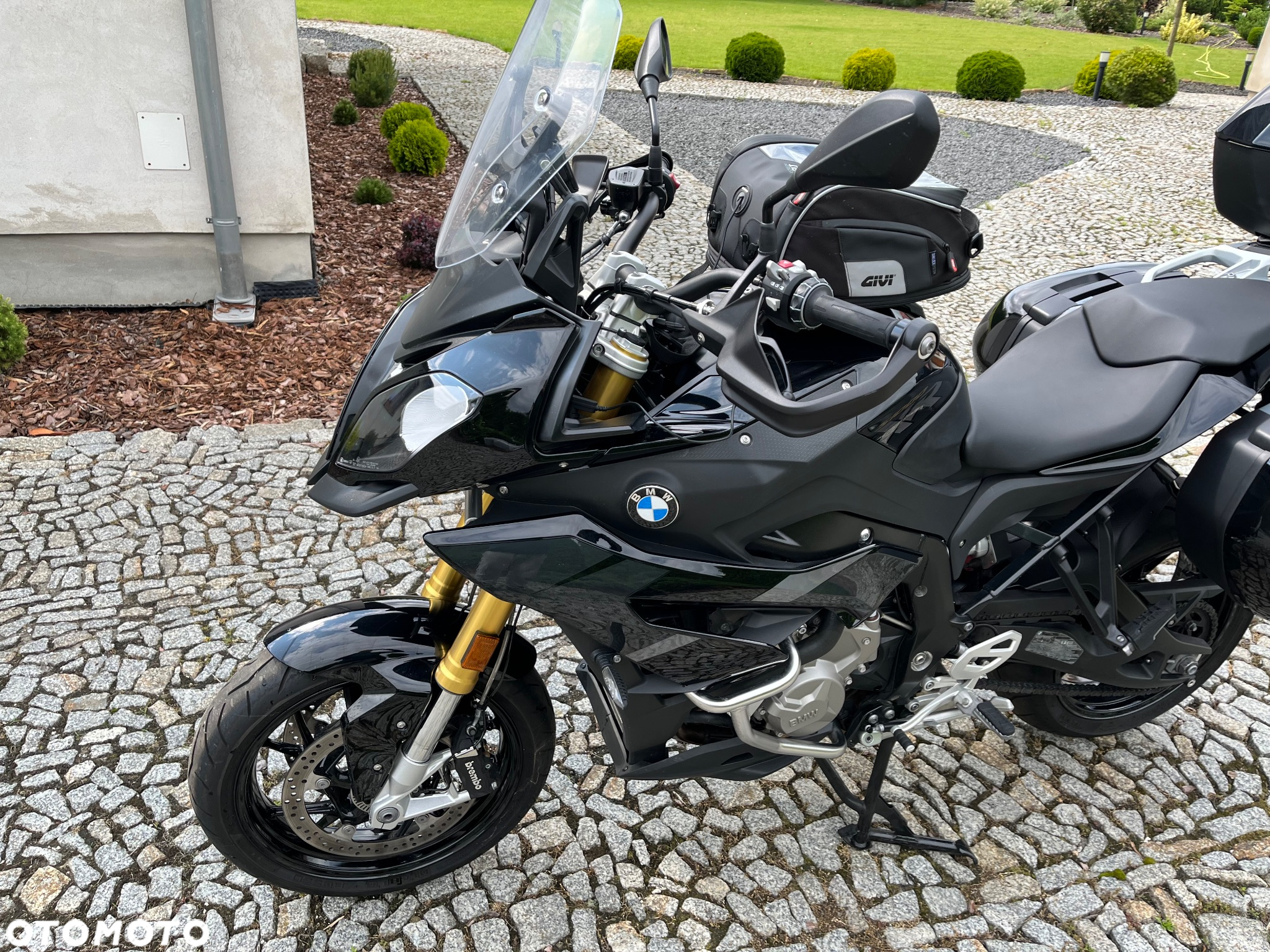 BMW XR - 3