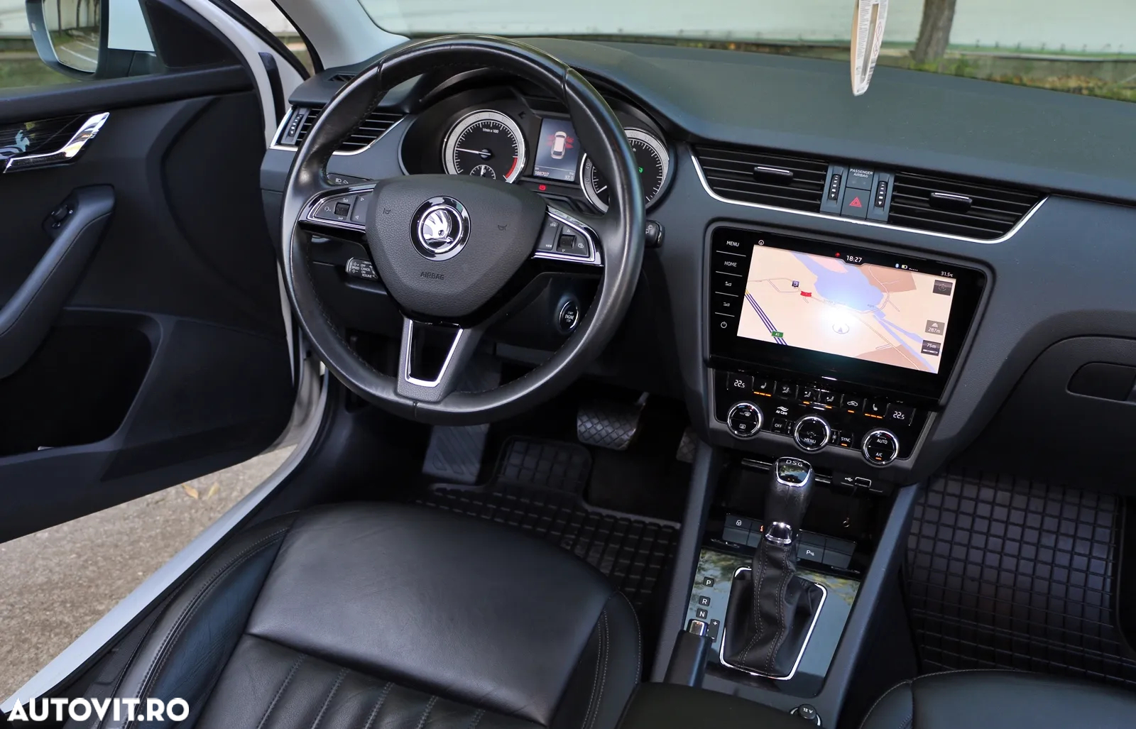 Skoda Octavia Combi Diesel 1.6 TDI DSG Style - 24
