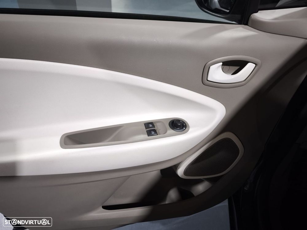 Renault Zoe - 10