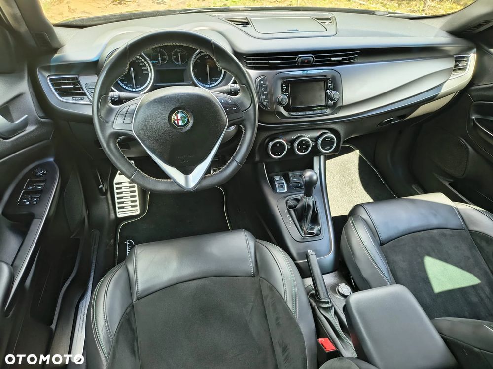 Alfa Romeo Giulietta 2.0 JTDM 16V TCT Sport - 10