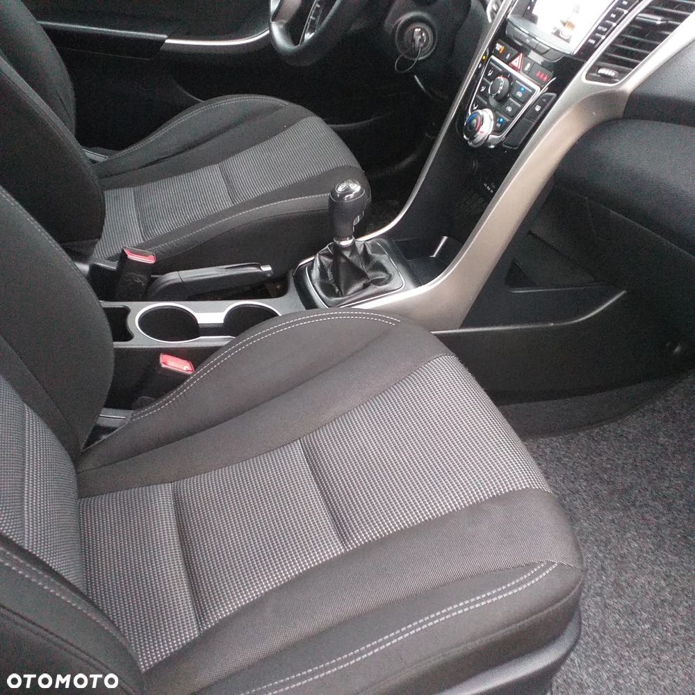 Hyundai i30 1.4 Intro Edition - 26