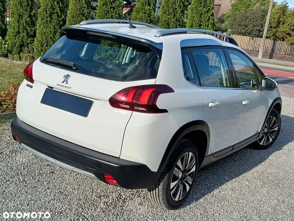 Peugeot 2008 - 9