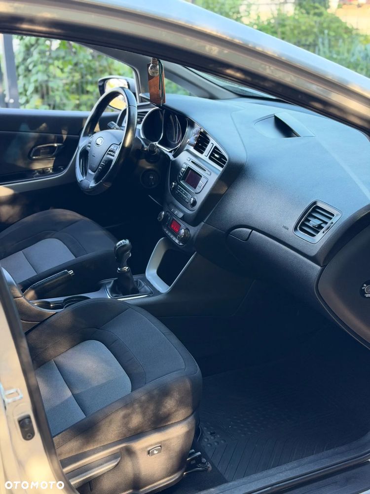 Kia Ceed 1.6 CRDi L - 4