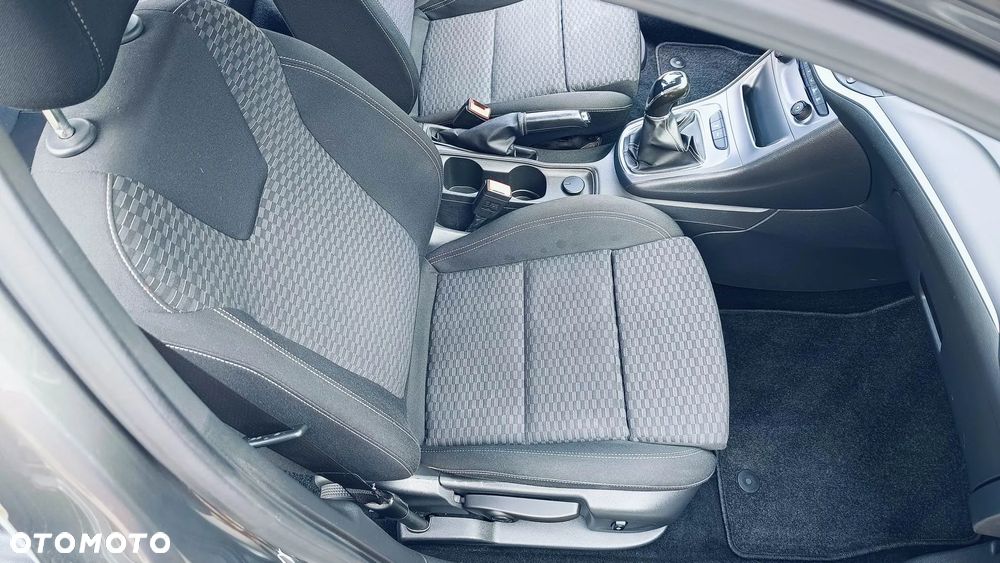 Opel Astra 1.4 Turbo Dynamic - 19