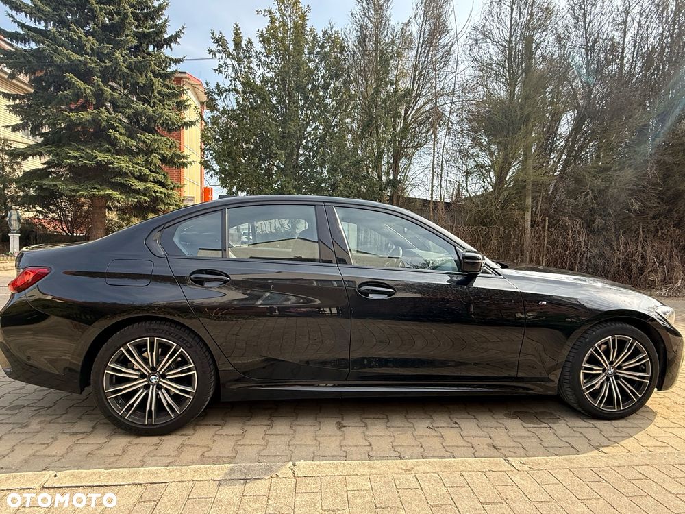 BMW Seria 3 320i - 3