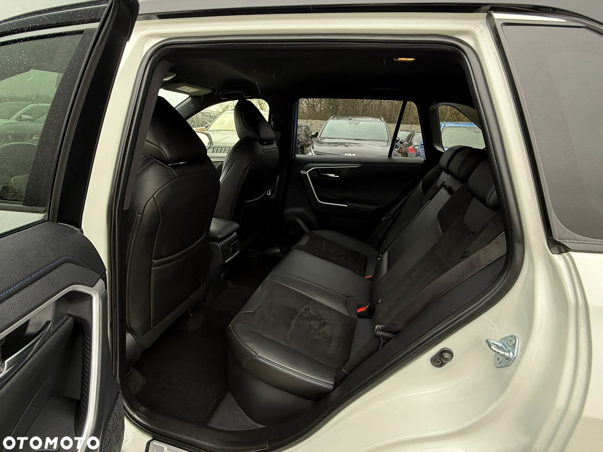 Toyota RAV4 2.5 4x4 Hybrid Club - 27