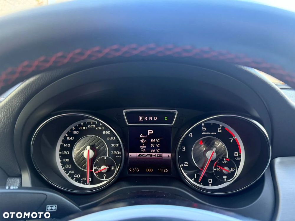 Mercedes-Benz CLA 45 AMG 4-Matic - 22