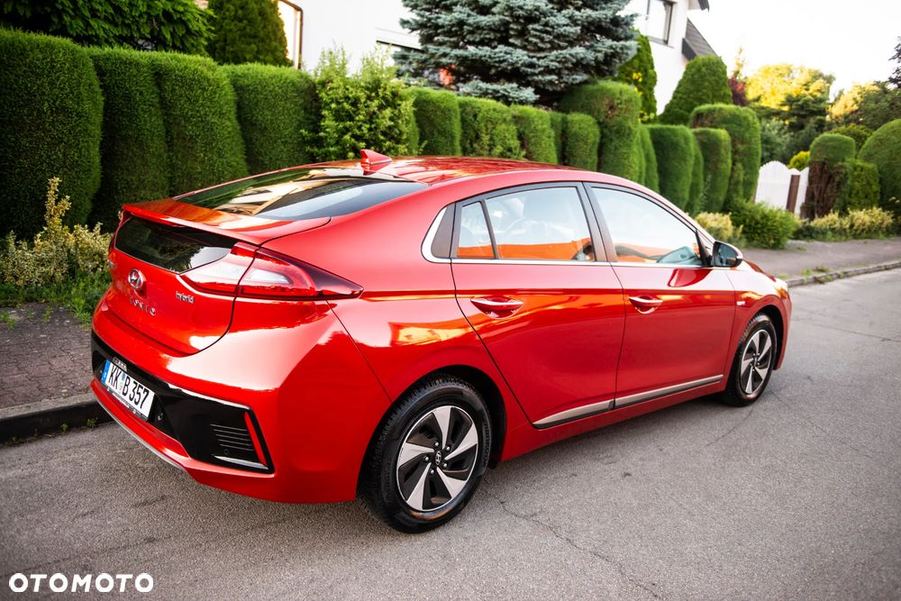 Hyundai IONIQ 1.6 GDI Premium - 5