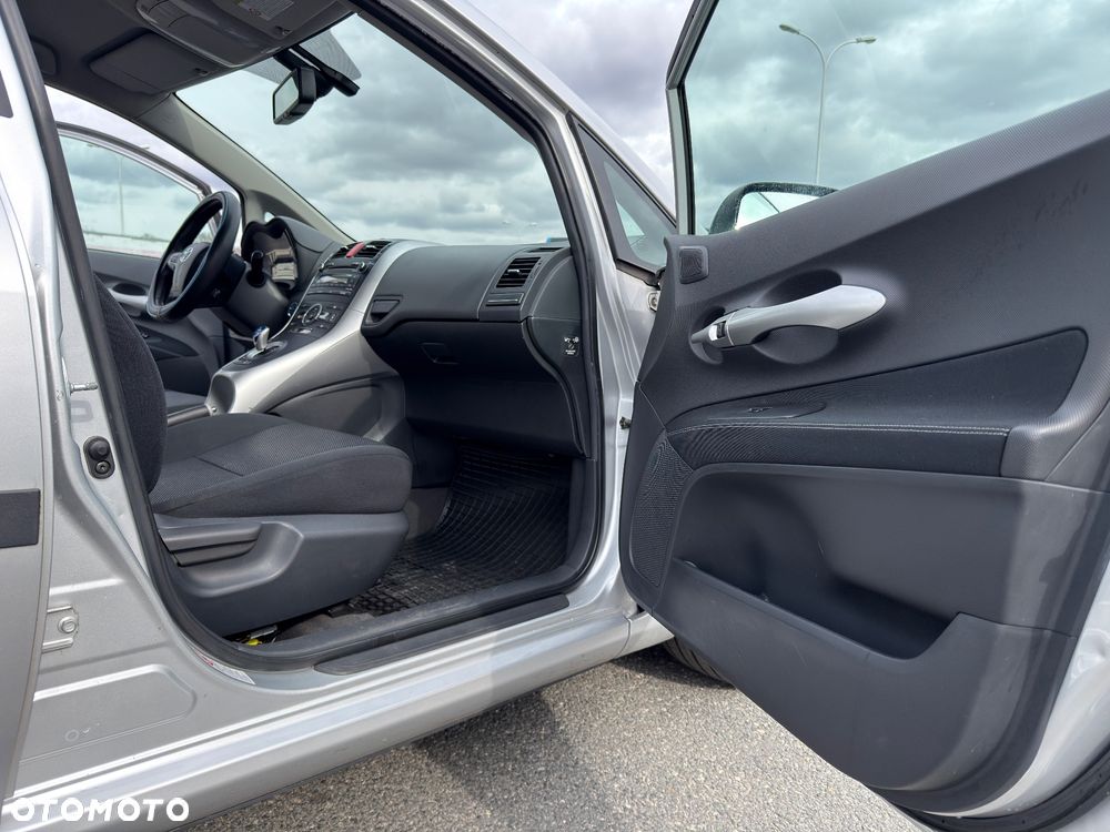 Toyota Auris - 17