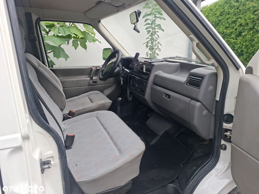 Volkswagen Transporter - 8
