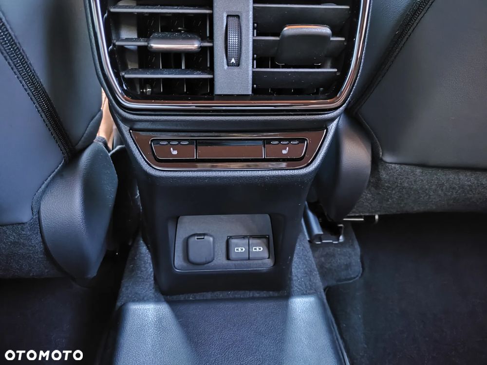 Lexus NX 450h+ Omotenashi AWD - 24