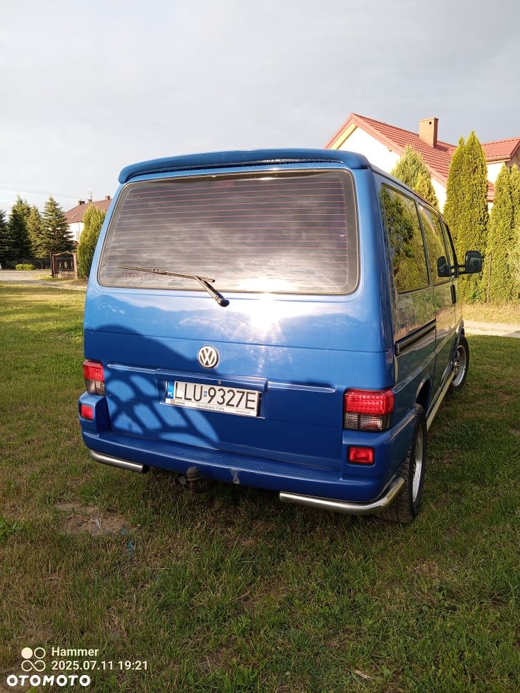 Volkswagen Multivan - 4