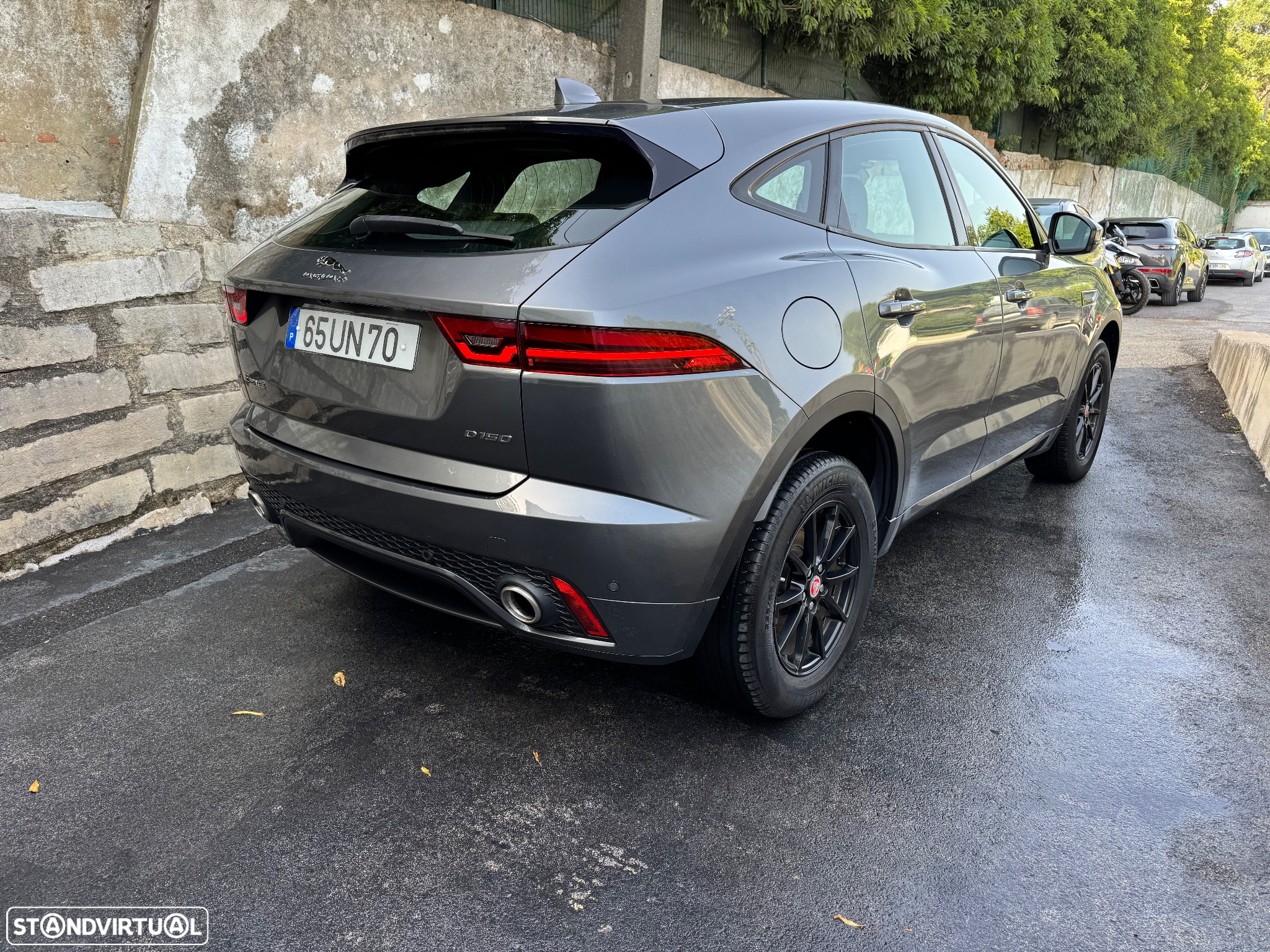 Jaguar E-Pace 2.0 i4D R-Dynamic S - 8