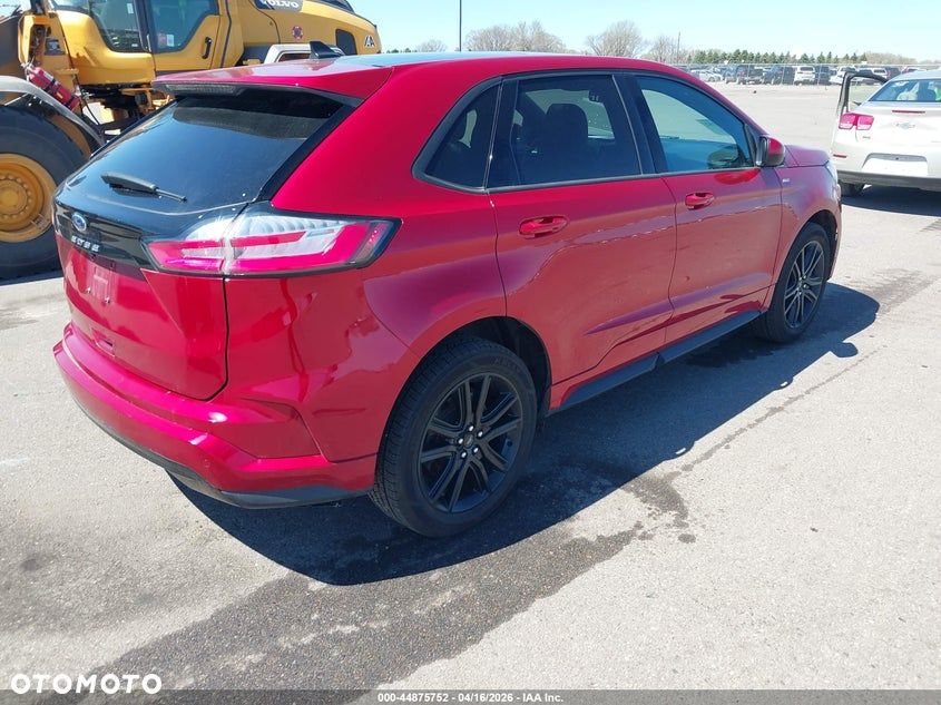 Ford Edge - 4
