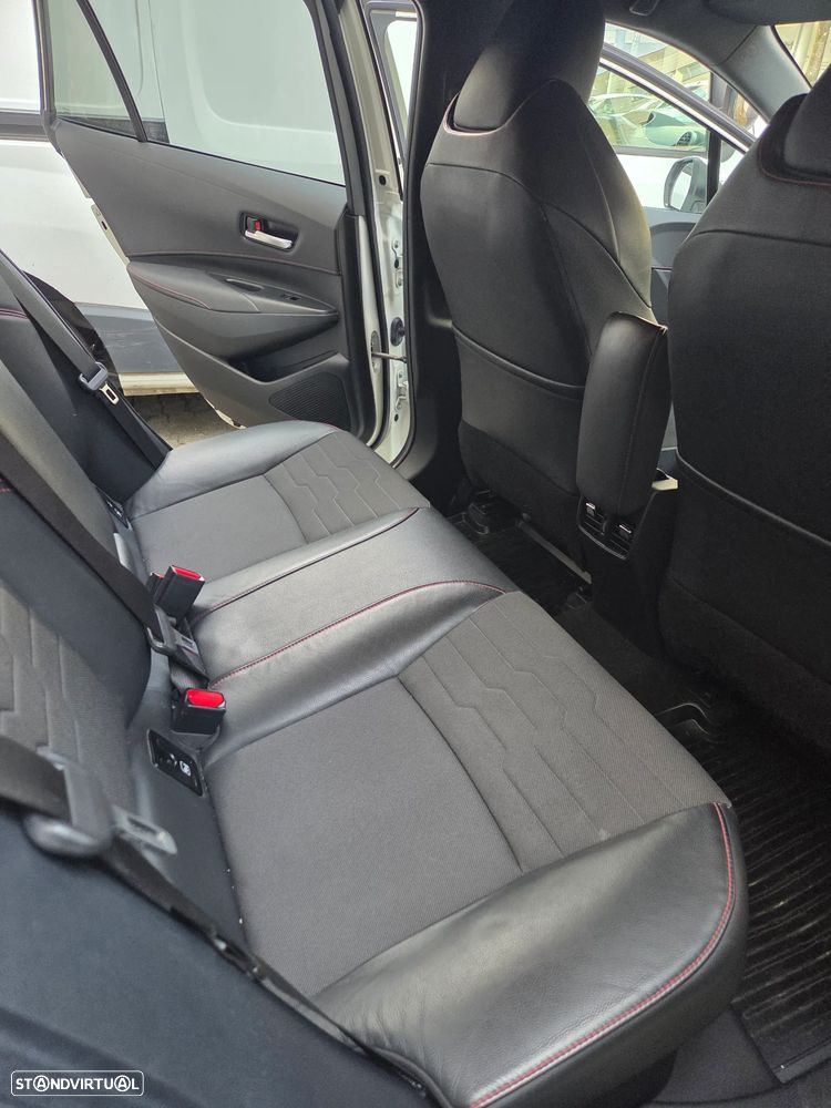 Toyota Corolla Touring Sports 1.8 Hybrid Exclusive - 12