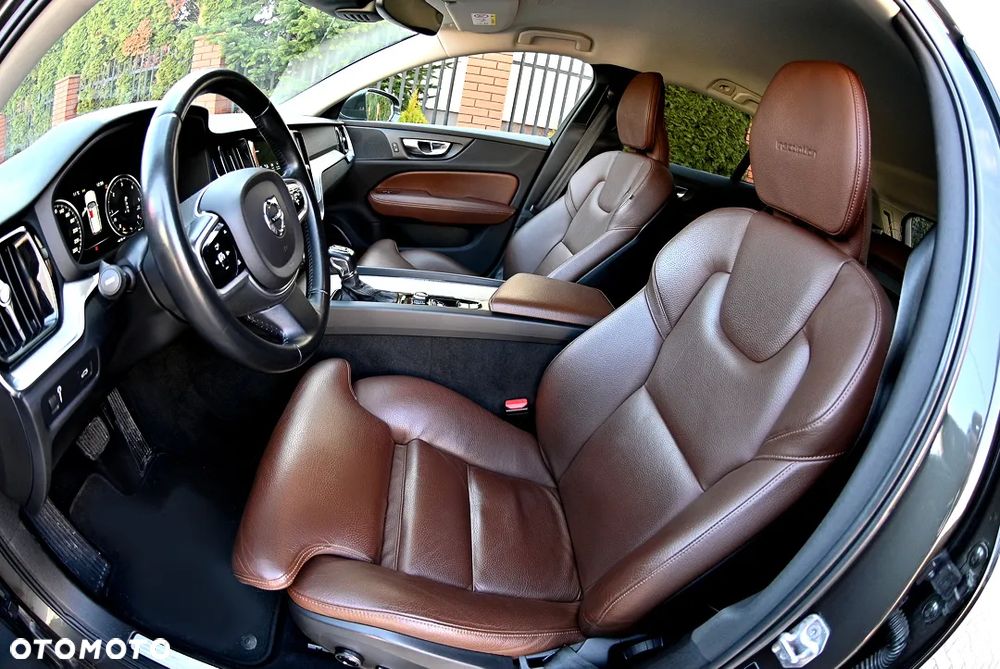 Volvo V60 D4 Inscription - 20