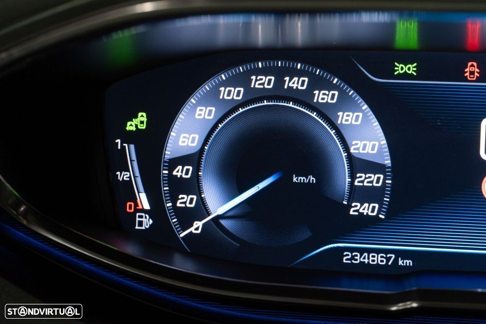 Peugeot 3008 1.5 BlueHDi GT Line EAT8 - 19