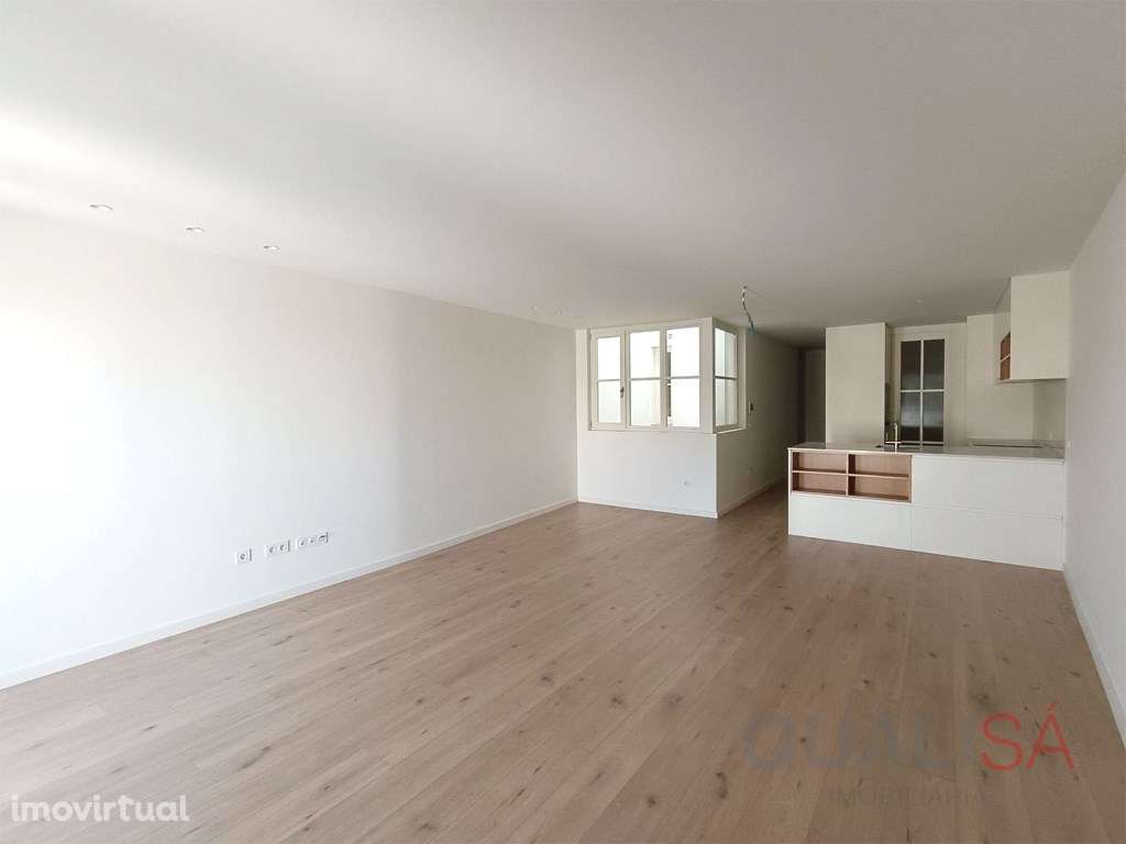 Apartamento T2 duplex novo localizado no centro histórico em S. Vic... - Grande imagem: 2/27