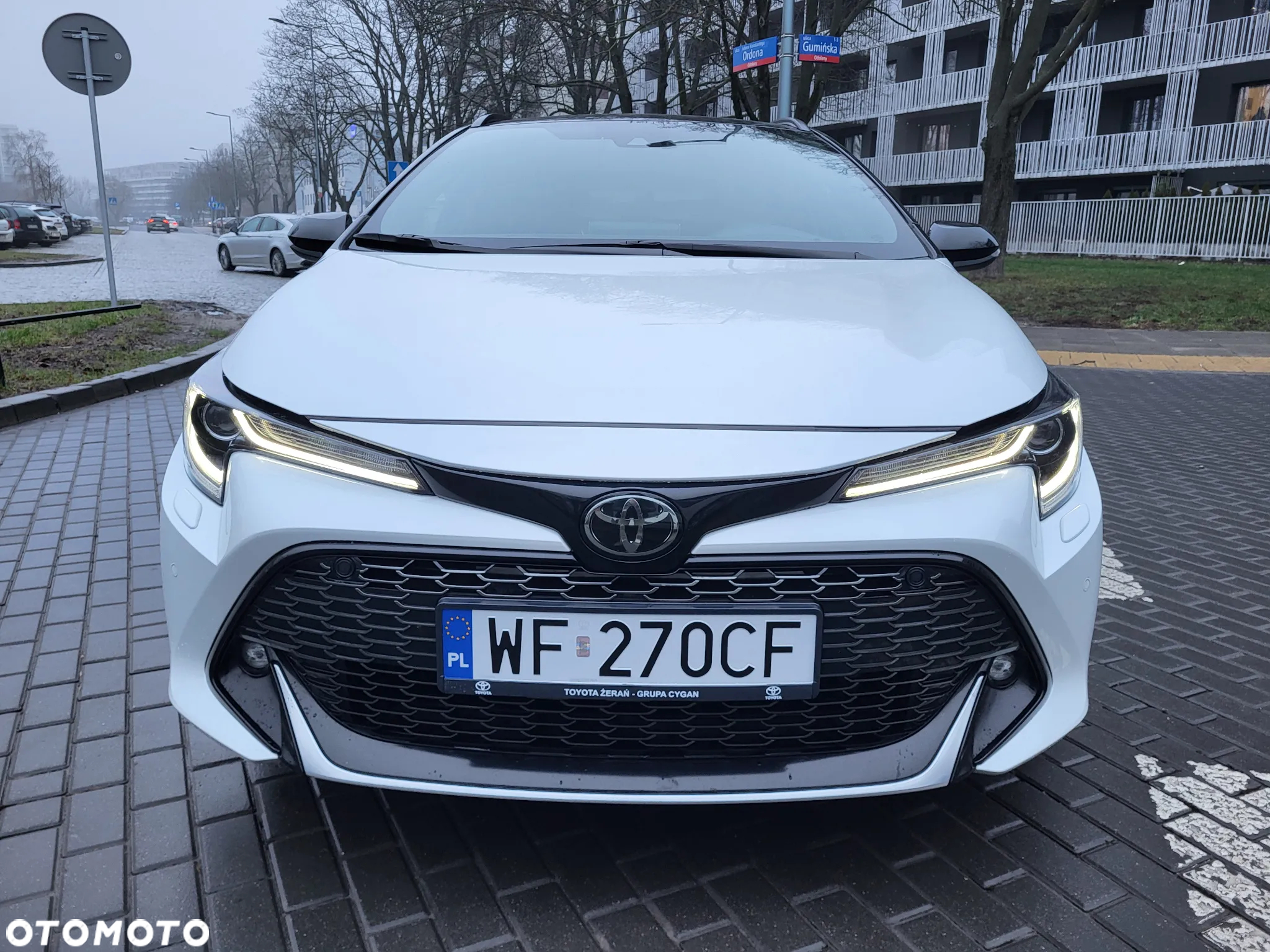 Toyota Corolla 1.8 Hybrid GR Sport Dynamic - 2