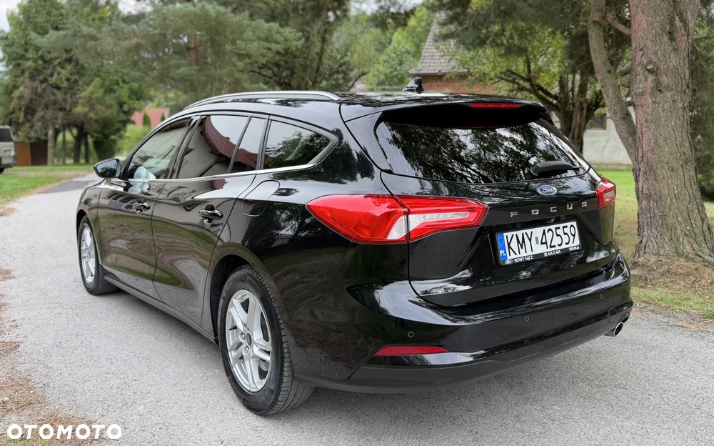 Ford Focus 1.0 EcoBoost Gold X (Trend) - 10