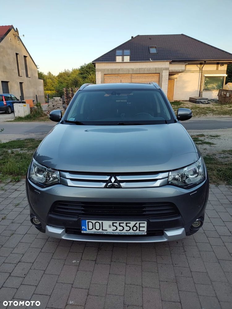 Mitsubishi Outlander 2.2 DID Intense + 4WD - 1