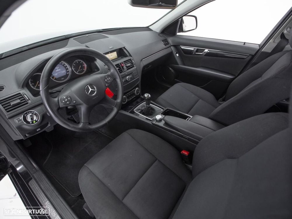 Mercedes-Benz C 200 - 7