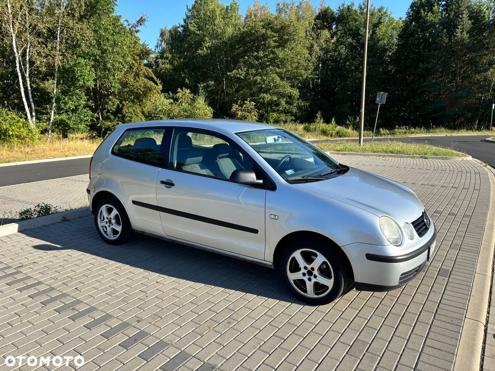 Volkswagen Polo 1.2 Comfortline - 1