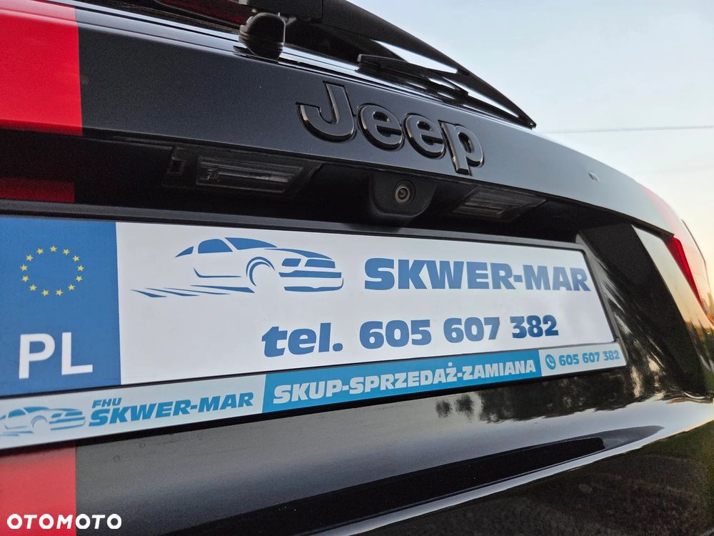 Jeep Grand Cherokee 6.4 V8 SRT8 - 36