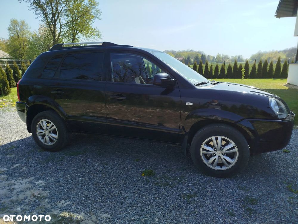 Hyundai Tucson 2.0 2WD GLS - 3