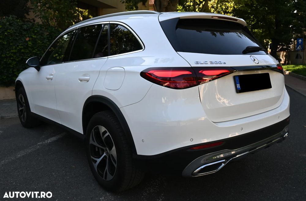 Mercedes-Benz GLC 300 e 4MATIC PHEV - 14