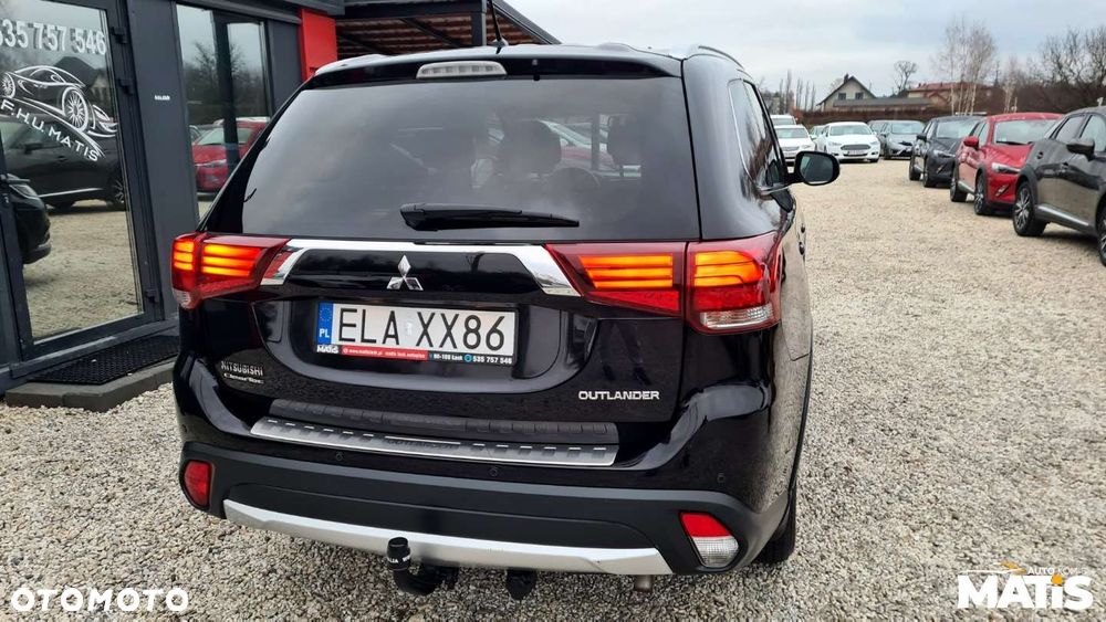 Mitsubishi Outlander - 35